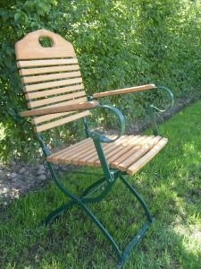 Stuhl im Garten mueritz