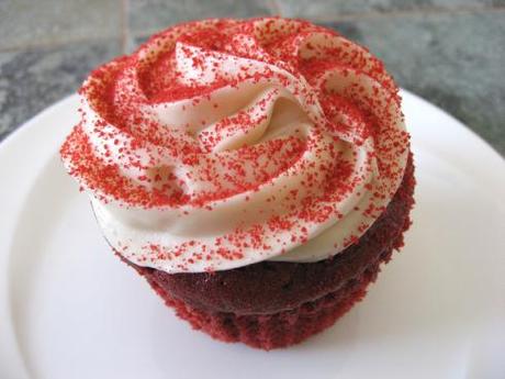 Cremige Köstlichkeit: Red Velvet Cupcake