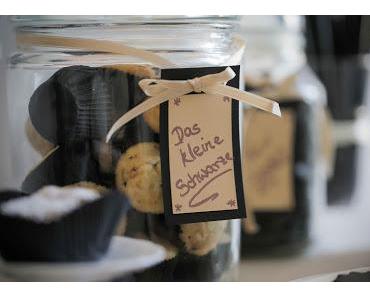 sweet table: Mini & Double Chocolate Muffins