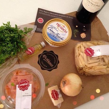Heute wird zum 1. Mal mit Hilfe das Kochhauses gespeist  @petermaximilian #yummy #nomnomnom #new #newin #food #foodporn #follow #fun #kitchen #kochhaus #lunch #cooking #experiment #life #salmon #penne #pernod #healthy #cheatmeal #fitspo #fitness #blog #bl