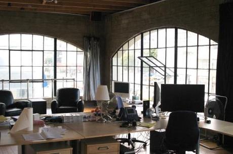 Büromöbel als designelemnt in einem Zimmer - Flickr: chrismeller