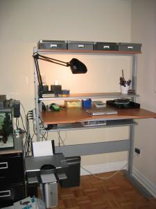 Höhenverstellbarer Schreibtisch im Home Office - Flickr simon.carr