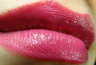 [Review] essence longlasting lipstick wear berries!