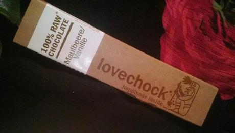 Gekostet: Vegane Schokolade - lovechock Maulbeere/Vanille