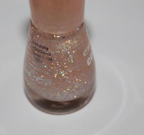 Getestet + geswatcht: Essence Colour and Go Nagellack 103 space queen