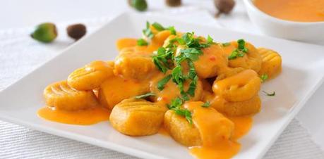 Butternuss Gnocchi mit cremiger Kartoffel-Sauce glutenfrei & vegan