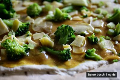 Rezept: Kare Pizza / Japanische Currysauce mit Gemüse