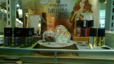 Gesichtet und Swatches: Essence Metal Glam Limited Edition - eine echt glänzende LE im Oktober 2013