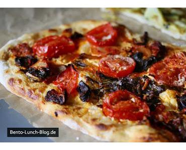 Rezept: Kimchi Cream Pizza mit frischen Tomaten