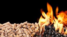 Pellets verbrennen zwar CO2-neutral, es entsteht jedoch Feinstaub.
