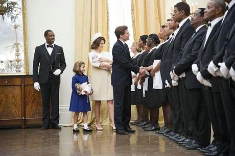 John F. Kennedy (James Marsden) begrüßt die Belegschaft des Weißen Hauses.