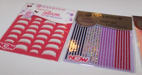 Erste Eindrücke: essence nail art sticker und french glam tip stickers