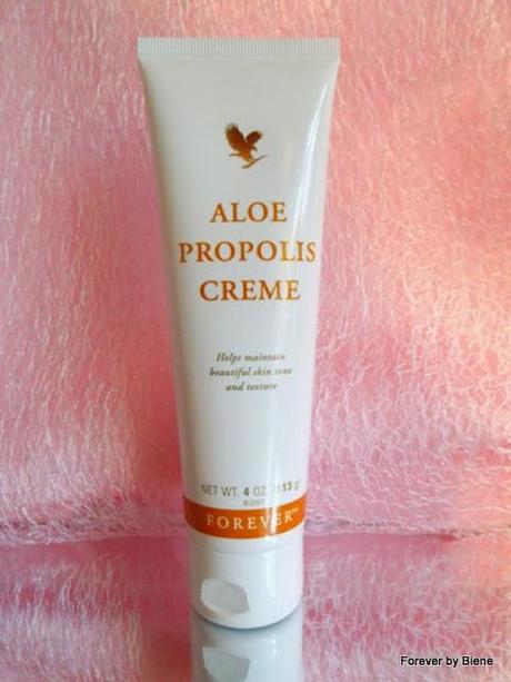 Forever Aloe Propolis Creme, für ein Haut die schöner und gesünder nicht sein kann.