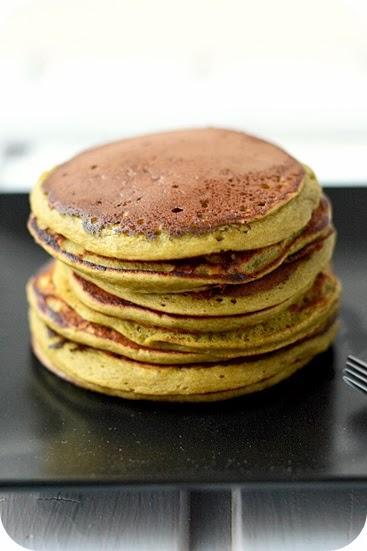 Matcha-Bananen-Pancakes