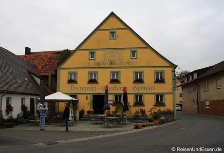 Gasthaus - Brennerei Sponsel in Kirchehrenbach