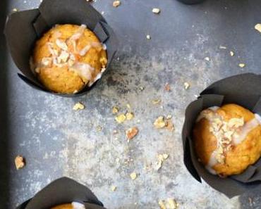 Kürbis Muffins mit gerösteten Walnüssen