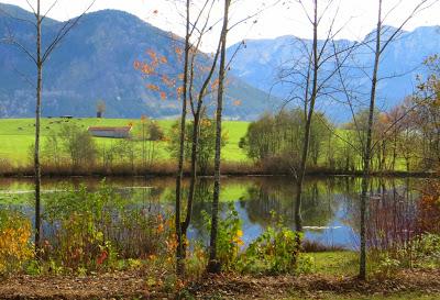 Herbst am Illasbergsee. Wanderung von Halblech-Berghof nach Roßhaupten.