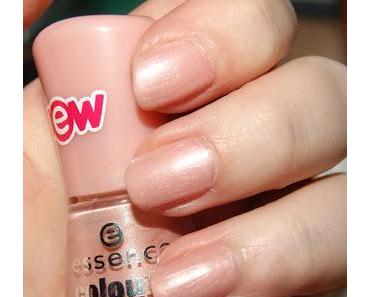 [NOTD] Essence 153 sweet or nude?