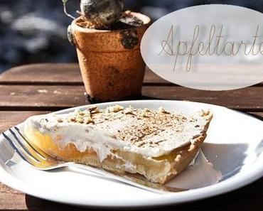 Apfelweißweintarte unter Mascarponedeckchen