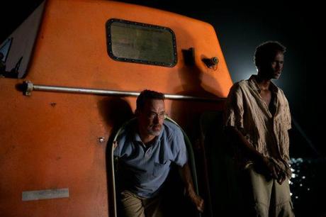 Captain Phillips (Tom Hanks) in der Gewalt der somalischen Piraten.