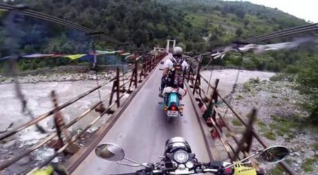 Motorrad Trip auf der höchstgelegenen Straße der Welt (Khardung Pass)
