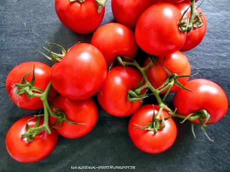 Fröhliches dippen mit: Tomaten-Chili-Salsa