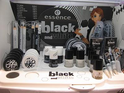 Essence Black and White LE