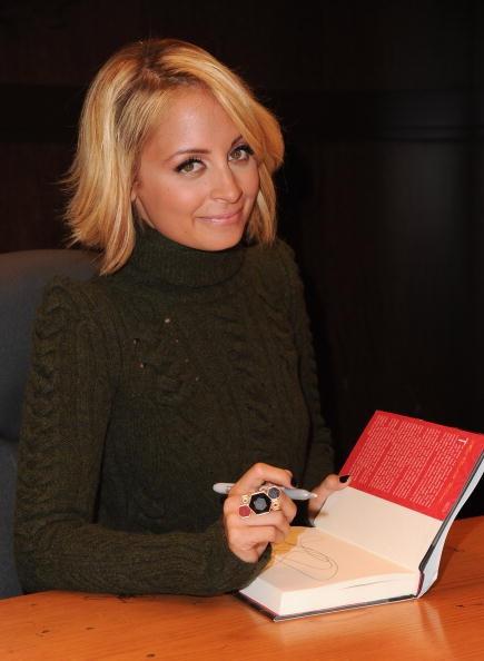 LOS ANGELES, CA - OCTOBER 06: Author Nicole Richie signs copies of her book 'Priceless' at Barnes & Noble at the Grove on October 6, 2010 in Los Angeles, California. (Photo by Alberto E. Rodriguez/Getty Images)