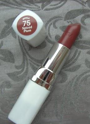 Nivea pure & natural Lippenstift 