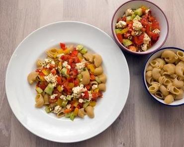 Feta-Gemüse mit Nudeln