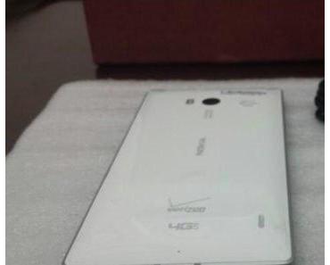 Nokia Lumia 929 sollte am Ende Dezember 2013 vorgestellt werden