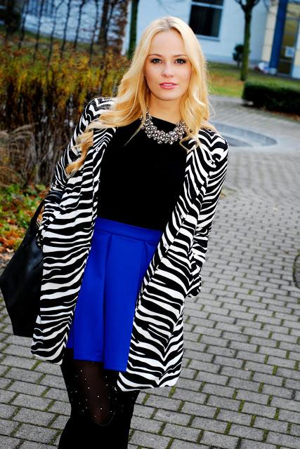 Tuesday to go: Zebra Coat and Knee Boots