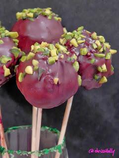 So klein und doch so lecker: Schoko-Pistazien Cakepops.