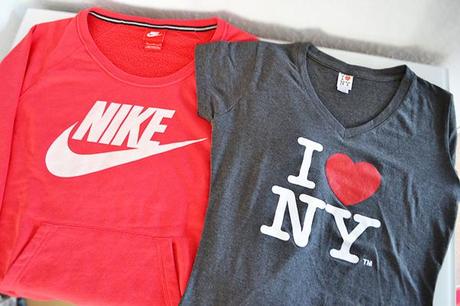 Nike Pullover rot orange I love NY Shirt grau Damen