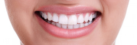 Die besten Tipps für ein strahlendes Lächeln und gesunde Zähne