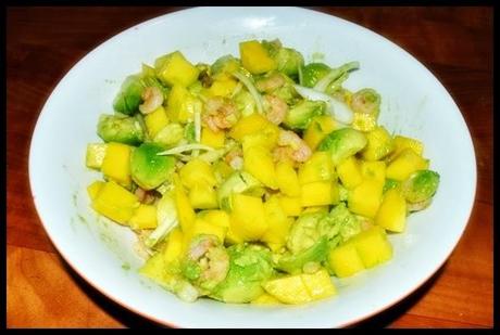 Fruchtig frisch, exotisch und oberlecker: Avocado-Garnelen-Salat mit Mango