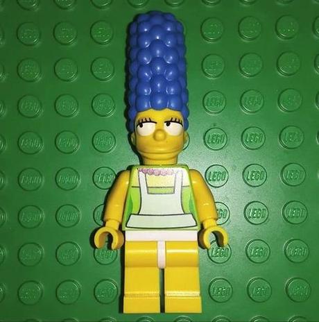 Marge-simpson-minifigure