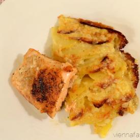 - Food Monday – Kartoffelgratin mit gebratenem Lachs