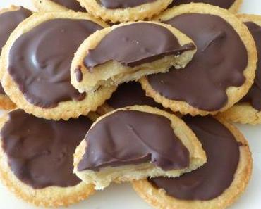 Tartelettes mit Schokolade und Karamell