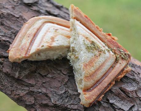 Käse-Huhn-Sandwiches mit Oregano