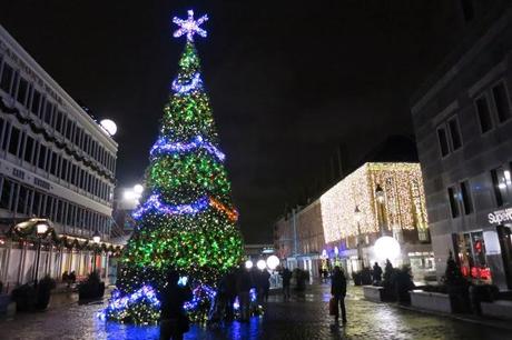 Christmas in New York City + Rockefeller Plaza