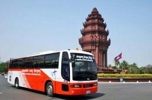 Reisebus in Phnom Penh