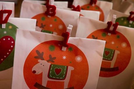 Advent, Advent, ein Lichtlein brennt Advent, Advent, ein Lichtlein brennt