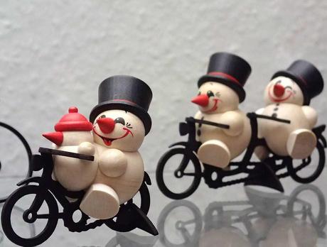 Die Schneemänner auf Radtour - Foto: Erich Kimmich