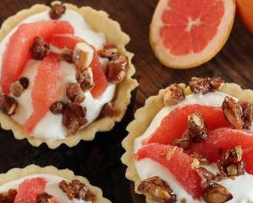 Grapefruit-Tartelettes mit gebrannten Mandeln oder wie ich Frau Mama von ihren Küchenutensilien befreit habe