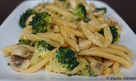 Pasta mit Broccoli-Pilz-Sauce