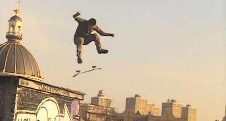 Skateboarding auf den Dächern von New York