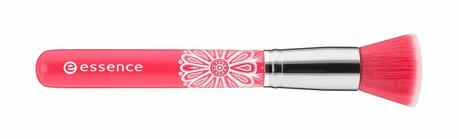 essence trend edition „bloom me up! tools“