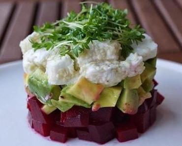 Rote Beete-Avocado-Büffelmozzarella-Kreis