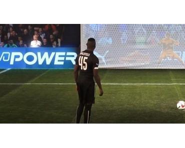 Torwandschießen zwischen Balotelli, Reus & Fàbregas